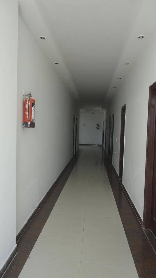 Hotel Satyartha Kathgodam ภายนอก รูปภาพ